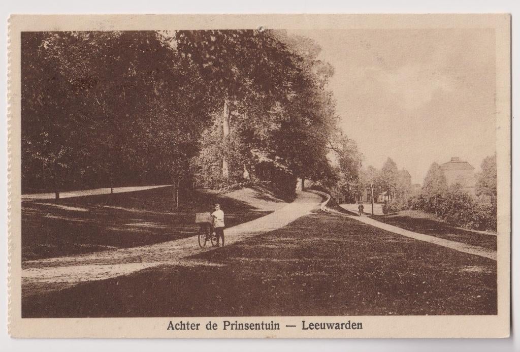 250 Leeuwarden 1929 LEZEN Achter de Prinsentuin Man Bakfiets, Verzenden, 1920 tot 1940, Gelopen, Friesland