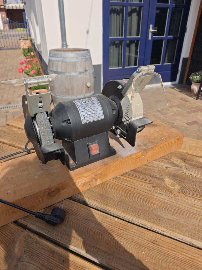 Dubbele slijpmachine Black Lion MD 150 C, Ophalen, Gebruikt