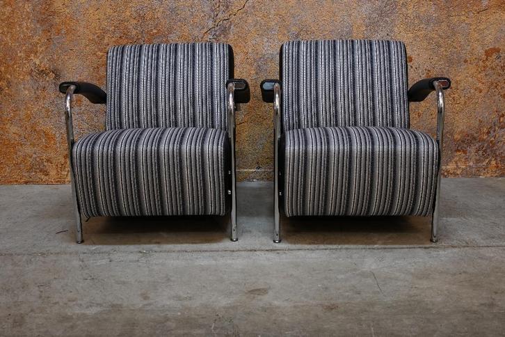 ZGANieuw twee stoffen Leolux Scylla design fauteuils, Huis en Inrichting, Fauteuils, Zo goed als nieuw, Leer, Metaal, Stof, 75 tot 100 cm