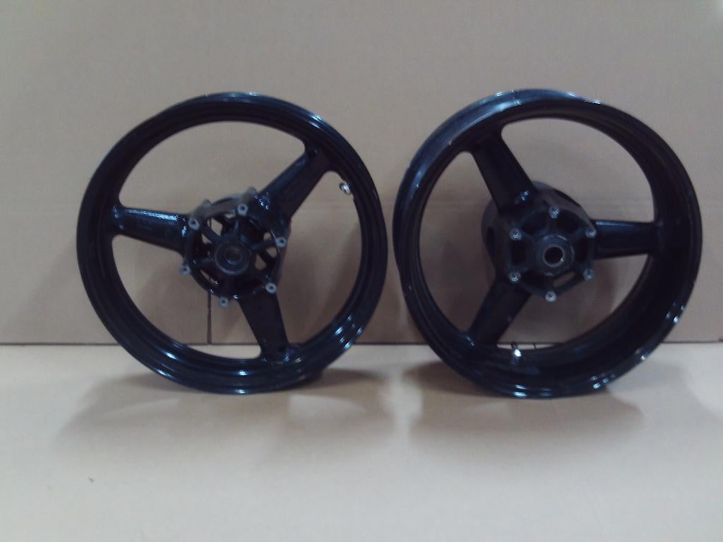 Set nette velgen Yamaha R1 bj 98-01 type 4 xv, Ophalen of Verzenden