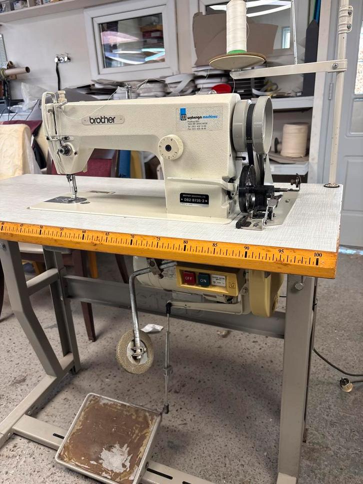 Brother DB2-B735-3 Industriële Naaimachine, Hobby en Vrije tijd, Naaimachines en Toebehoren, Gebruikt, Naaimachine, Brother, Industrieel