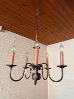 kroonluchter van tin, Ophalen