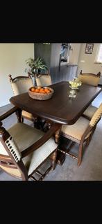 Tafel met 6 stoelen, Ophalen, Zo goed als nieuw, 4 tot 6 stoelen