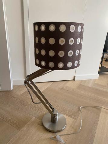 Design Bijzetlamp met Uitschuifbare Arm beschikbaar voor biedingen
