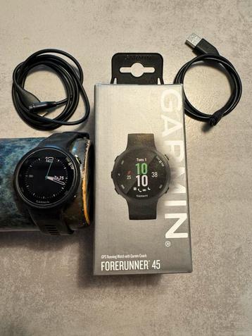 Garmin Forerunner 45 Zeer Goede Staat Inc Protector & kabels beschikbaar voor biedingen