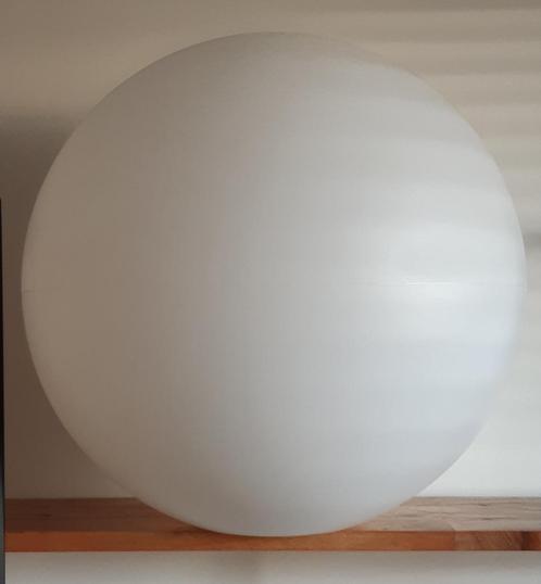 Vloerlamp / Bal lamp / mega grote design lamp, Huis en Inrichting, Lampen | Vloerlampen, Gebruikt, Minder dan 100 cm, Kunststof