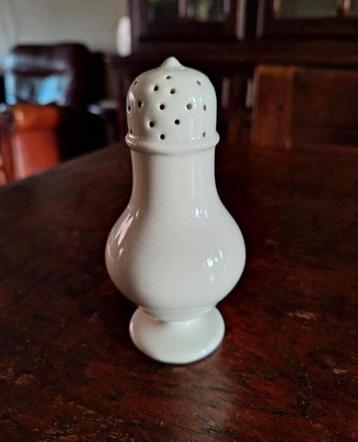 Oude Antieke Aardewerk Strooier/Tafelstuk/Zoutstrooier beschikbaar voor biedingen