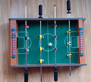 Voetbaltafel  beschikbaar voor biedingen