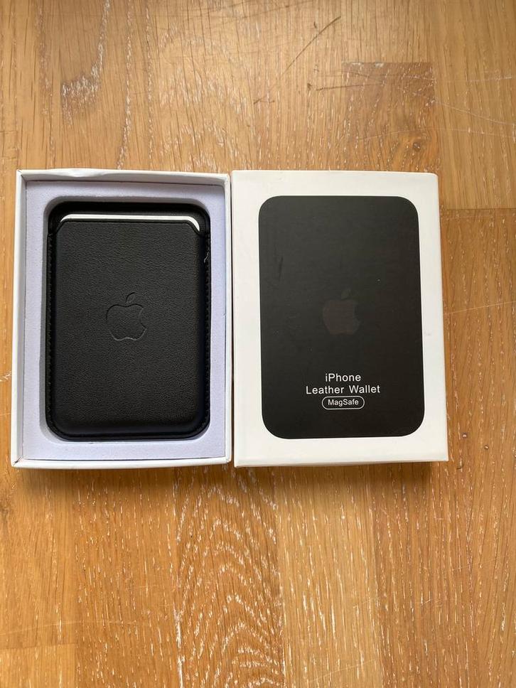 Apple magsafe wallet zwart of donkerblauw, Sieraden, Tassen en Uiterlijk, Portemonnees, Zo goed als nieuw, Zwart, Leer, Ophalen of Verzenden