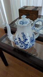 Antieke theepot met blauw bloemmotief, Ophalen of Verzenden