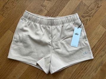 ALO YOGA - Accolade Shorts - Beige - New beschikbaar voor biedingen