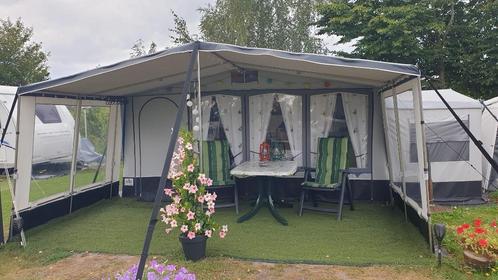 Hobby 450 UF De Luxe Easy 2001, Caravans en Kamperen, Caravans, Particulier, tot en met 4, 750 - 1000 kg, Rondzit, Hobby, Dwarsbed