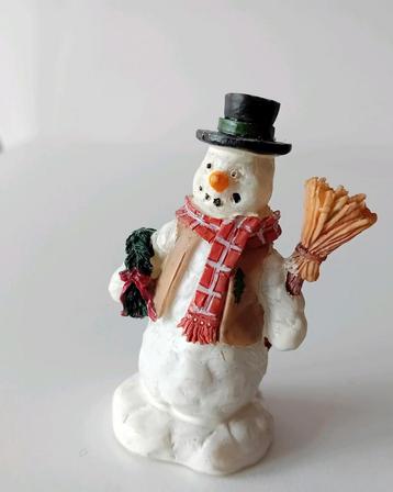 Lemax sneeuwpop, lemax figuur Kerstdorp beschikbaar voor biedingen