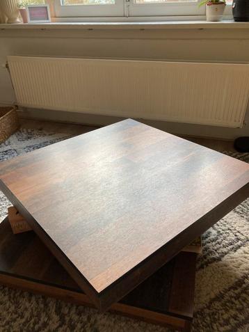 Salontafel beschikbaar voor biedingen
