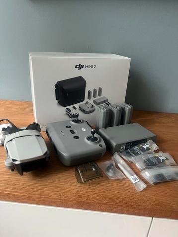 DJI Mini 2 Fly More Combo - nieuwstaat! beschikbaar voor biedingen