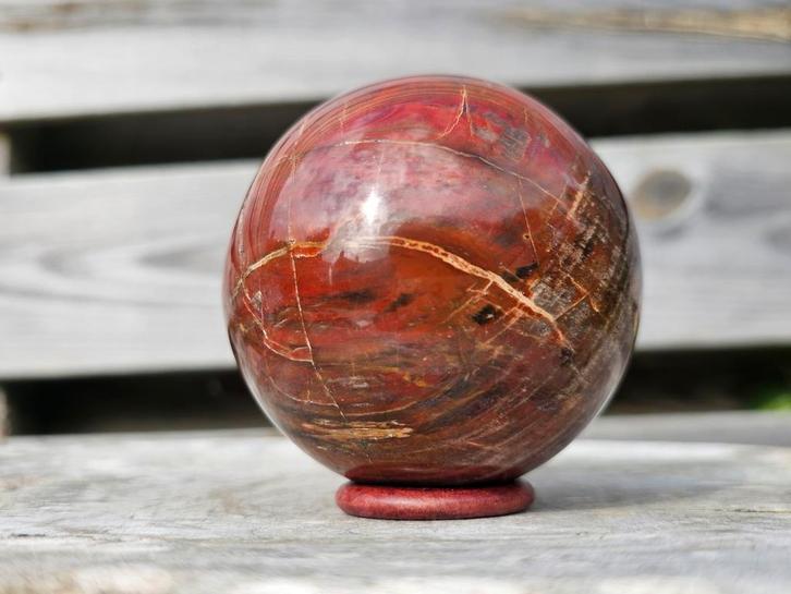 Super knappe grote versteendhout bol 84 mm, Sieraden, Tassen en Uiterlijk, Edelstenen, Ophalen of Verzenden