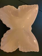 Mooie nieuwe vlinderschaal  wit porselein Claire en Eef, Nieuw, Ophalen of Verzenden, Schaal of Schalen, Effen