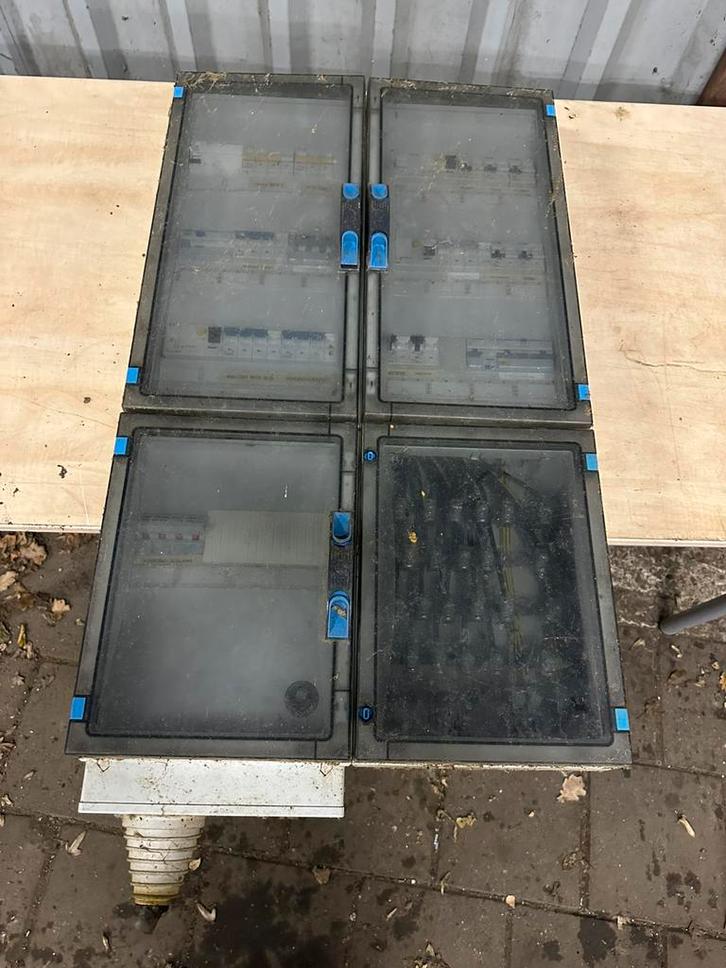 Complete set (2 in 1)Zeer uitgebreide verdeling,Hager/Eaton, Doe-het-zelf en Verbouw, Elektra en Kabels, Zo goed als nieuw, Overige typen