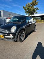 Mini 1.6 16V Cooper 2003 Zwart, Auto's, Mini, Voorwielaandrijving, Zwart, 4 cilinders, 4 stoelen