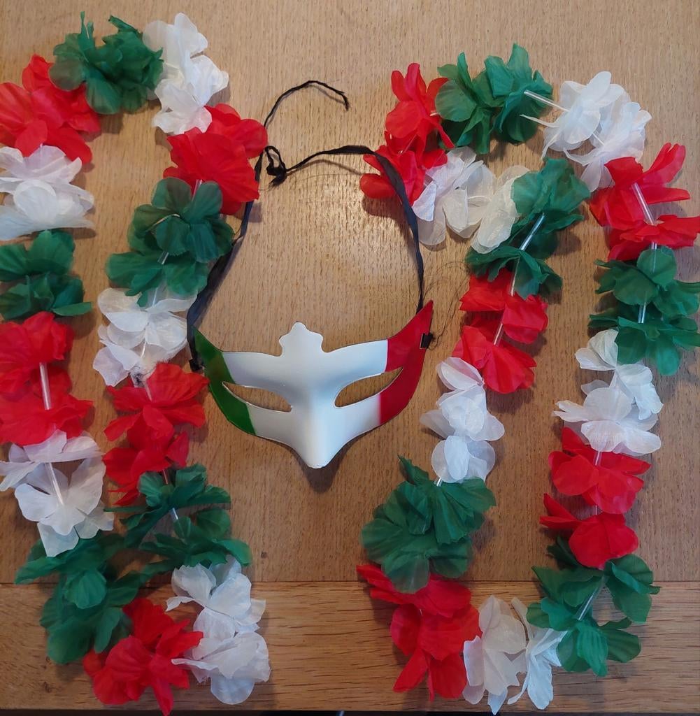 2 bloemen(slinger)kettingen met masker, Carnaval, Ophalen of Verzenden, Accessoires, Onbekend