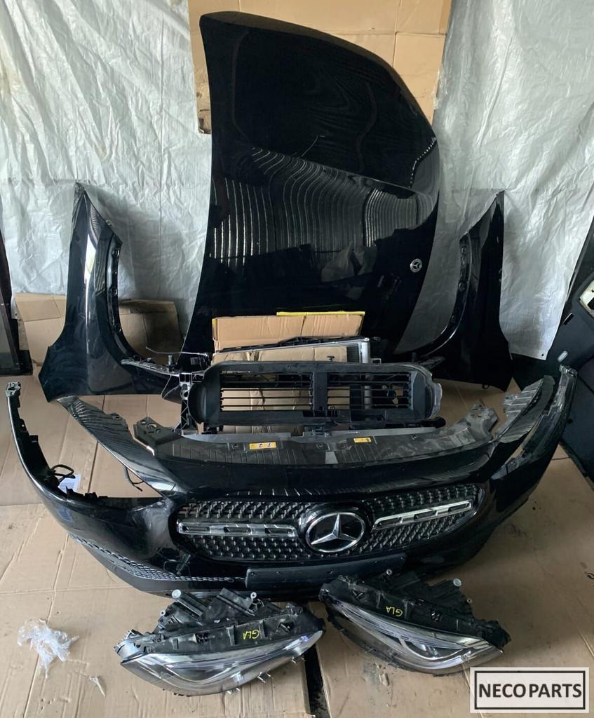 MERCEDES GLA H247 W247 2.0d AMG LED COMPLEET VOORKOP BUMPER, Ophalen of Verzenden, Gebruikt, Mercedes-Benz, Bumper