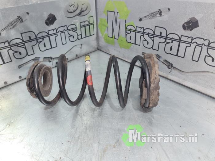 Schroefveer achter van een Alfa Romeo Mito, Auto-onderdelen, Ophanging en Onderstel, Alfa Romeo, Gebruikt, 6 maanden garantie