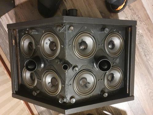 OPruiming 2 sets Bose boxen ,1x standaard, en veel kabels, Audio, Tv en Foto, Luidsprekers, Zo goed als nieuw, Center speaker