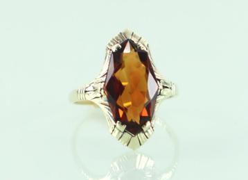 Art Deco gouden ring met citrien  beschikbaar voor biedingen