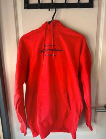 Champion hoodie Rood M beschikbaar voor biedingen