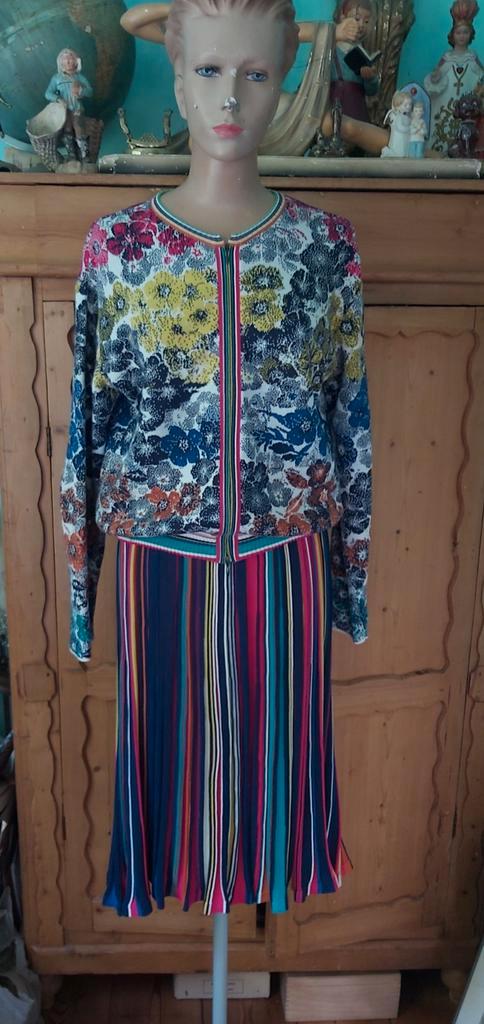 Prachtige set van Ivko, Kleding | Dames, Jasjes, Kostuums en Pakken, Zo goed als nieuw, Maat 38/40 (M), Blauw, Ophalen of Verzenden