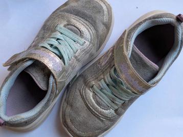  Skechers Girls Sneakers – EU 31 – €5 beschikbaar voor biedingen
