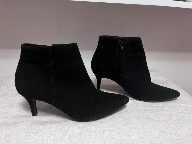 Femmes du sud enkellaarsjes, Kleding | Dames, Schoenen, Zo goed als nieuw, Zwart, Ophalen of Verzenden