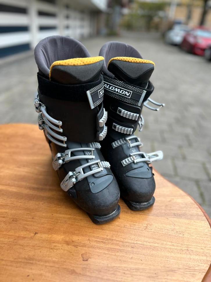 Salomon skischoenen voor heren – maat 44 (met draagtas), Sport en Fitness, Skiën en Langlaufen, Gebruikt, Schoenen, Skiën, Salomon