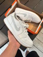 Nike air jordan 1 low golf white gum ‘maat 44’, Kleding | Heren, Schoenen, Wit, Nike, Nieuw, Ophalen of Verzenden