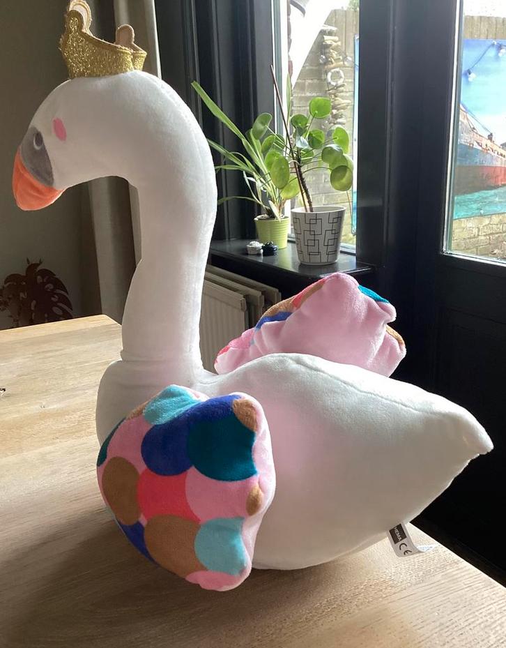 Elegante zwanenknuffel!, Kinderen en Baby's, Speelgoed | Knuffels en Pluche, Zo goed als nieuw, Overige typen, Ophalen of Verzenden