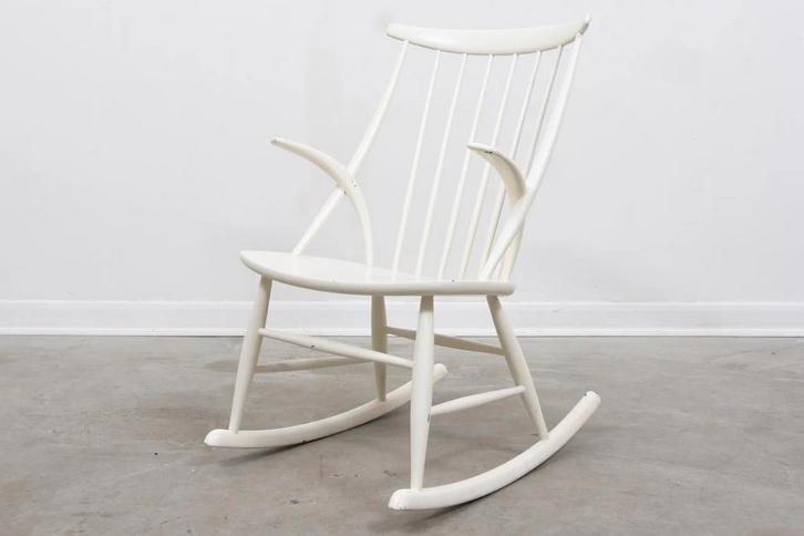 Prachtige Illum Wikkelso Schommelstoel Stoel Rocking Chair, Huis en Inrichting, Stoelen, Gebruikt, Eén, Hout, Wit, Ophalen