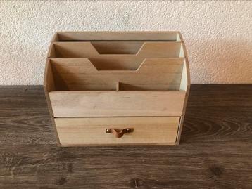 Bureau organizer papier bak beschikbaar voor biedingen