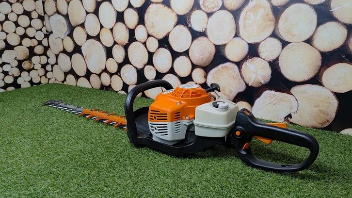 ZEER NETTE Stihl HS 82 R Benzine Heggenschaar  - 60cm, Tuin en Terras, Heggenscharen, Zo goed als nieuw, Benzine, Ophalen of Verzenden