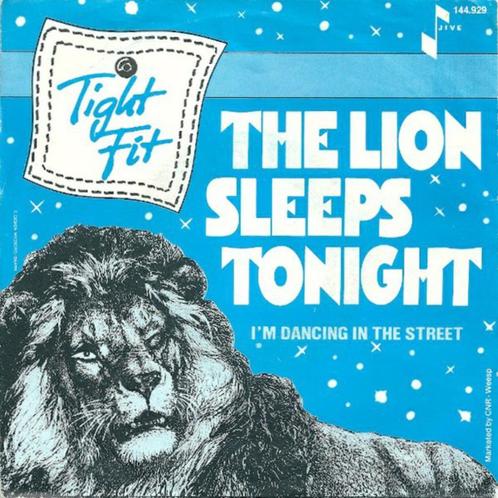 Single (1982) Tight Fit - The Lion Sleeps Tonight., Cd's en Dvd's, Vinyl | Pop, Gebruikt, 1980 tot 2000, Overige formaten, Ophalen of Verzenden