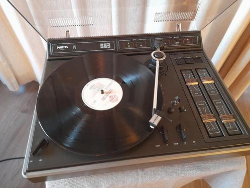 Philips platenspeler 563 met ingebouwde versterker, Audio, Tv en Foto, Platenspelers, Gebruikt, Platenspeler, Philips, Automatisch