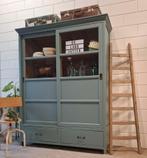 Brocante/vintage groene schoolkast, Landelijke buffetkast
