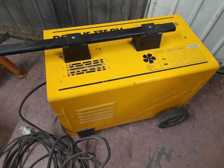 2x Lasapparaat, Doe-het-zelf en Verbouw, Gereedschap | Lasapparaten, Gebruikt, Elektroden, 150 tot 250 ampère, Ophalen