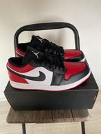 Jordan 1 low bred toe, Kleding | Heren, Schoenen, Overige kleuren, Nieuw, Ophalen of Verzenden, Sneakers of Gympen