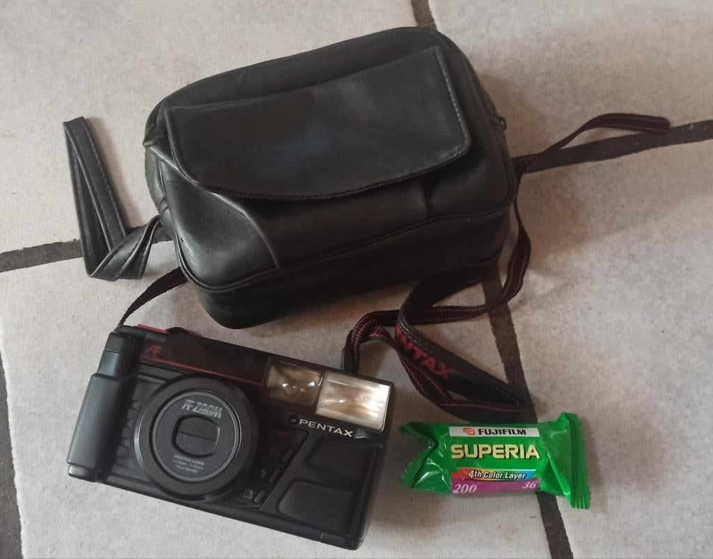 Pentax zoom 70 analoog, Audio, Tv en Foto, Fotocamera's Analoog, Ophalen of Verzenden, Gebruikt, Compact, Pentax