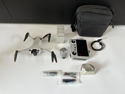 DJI MINI 3 PRO Fly More Combo - garantie - 4 accu’s, Audio, Tv en Foto, Drones, Zo goed als nieuw, Drone met camera, Ophalen of Verzenden