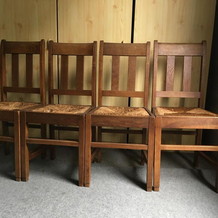 4 Retro Eiken Stoelen met Riet, Huis en Inrichting, Stoelen, Gebruikt, Vier, Hout, Bruin, Ophalen of Verzenden