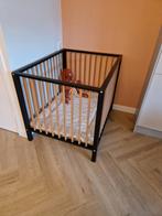 Box Quax Nordic mat zwart met vierkanten houtspijlen, Kinderen en Baby's, Boxen, Ophalen, Zo goed als nieuw, Boxkleed