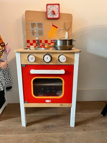 Houten Speelkeuken met Accessoires - Tilburg beschikbaar voor biedingen