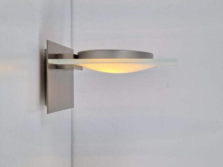 Moderne Leds C4 s.a. wandlamp Spain design ‘90 glas metaal, Huis en Inrichting, Lampen | Wandlampen, Zo goed als nieuw, Glas, Metaal