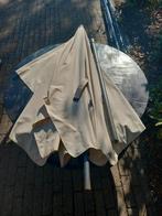 Madison Parasol - Beige, Tuin en Terras, Ophalen, Kantelbaar, Gebruikt, 2 tot 3 meter